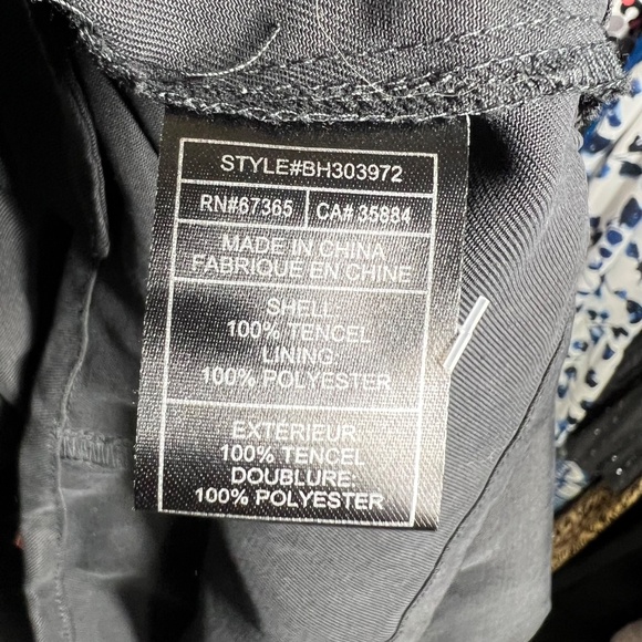 🖤NWT🤩 |•BB DAKOTA•| Darling Black Romper V-neck Halter Size 2 - Picture 6 of 6